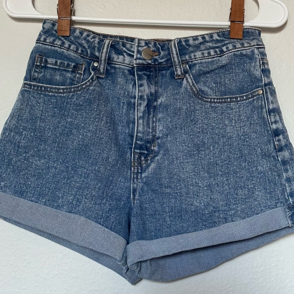 High-waisted Jean Shorts